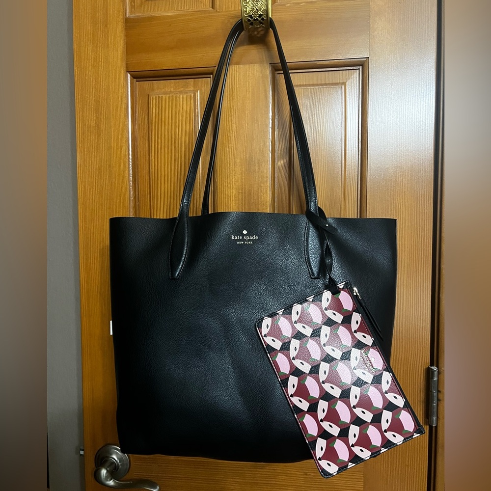 Kate Spade reversible Black Tote with Pink Fox pattern and Pouch